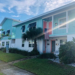 Sea La Vie Apartments